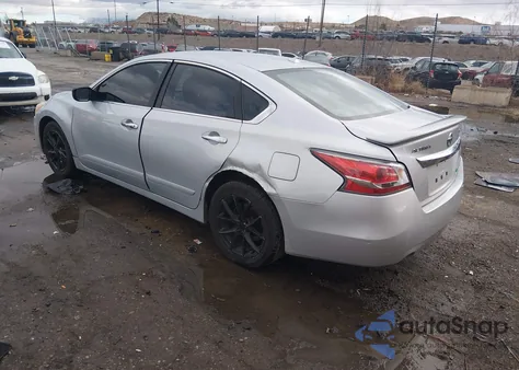 2014 Nissan Altima 2.5 Sv z USA, uszkodzony, nr VIN 1N4AL3AP8EC104692